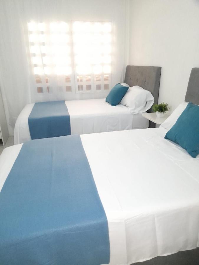 Cartagena Tita'S Airport Hotel מראה חיצוני תמונה