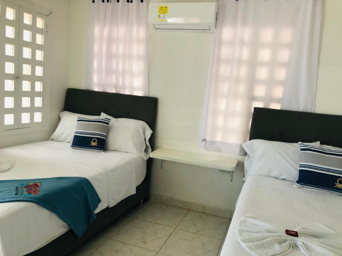 Cartagena Tita'S Airport Hotel מראה חיצוני תמונה