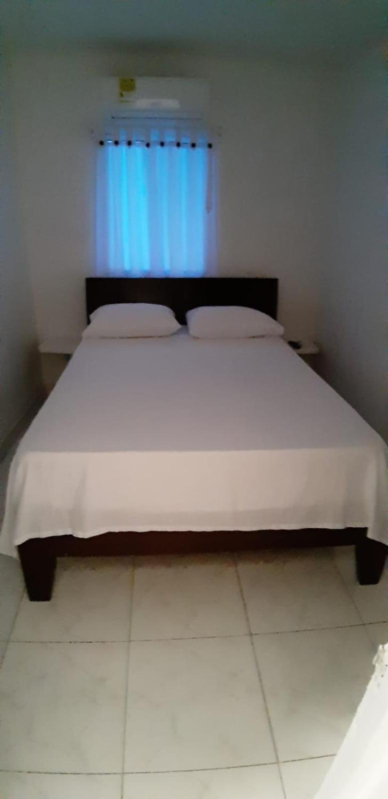 Cartagena Tita'S Airport Hotel מראה חיצוני תמונה